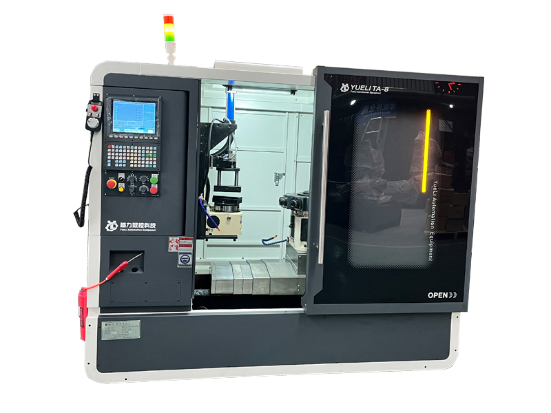 What are the four main points to pay attention to when using a horizontal machining center